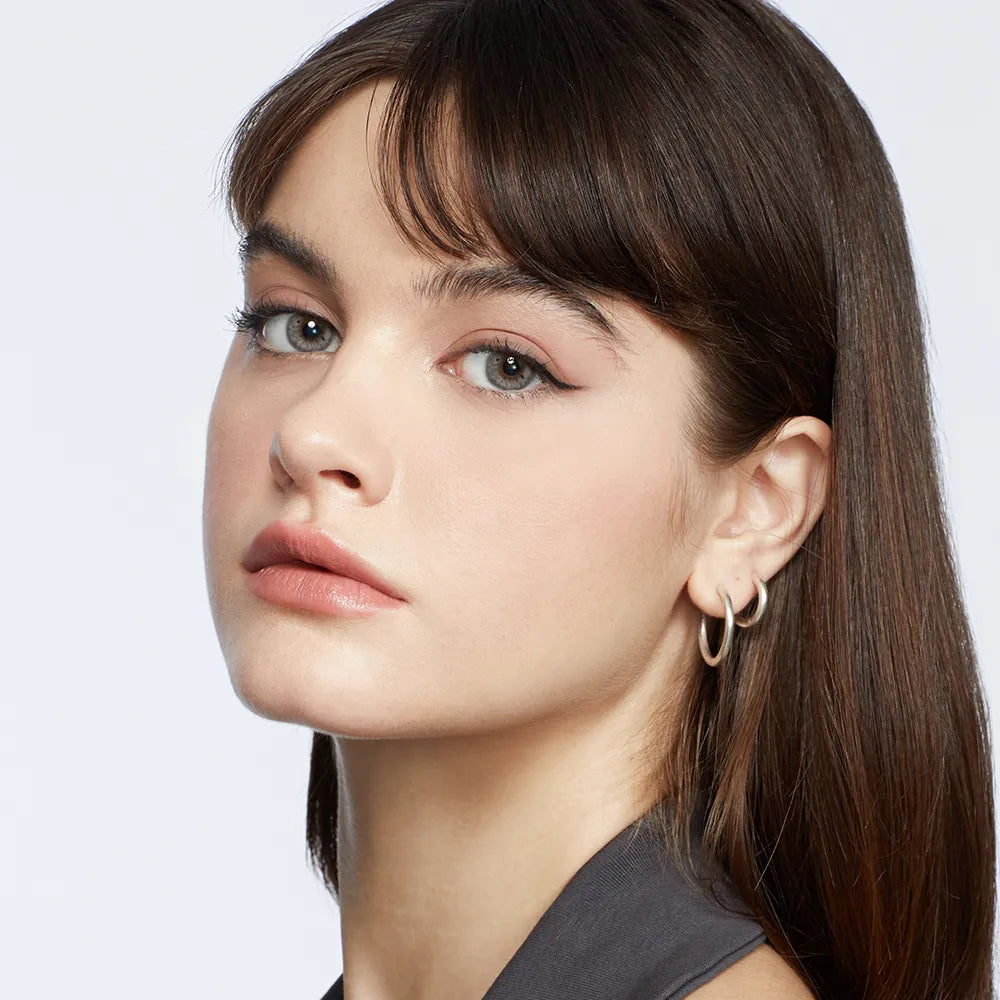 Lunar Gray grey color contacts