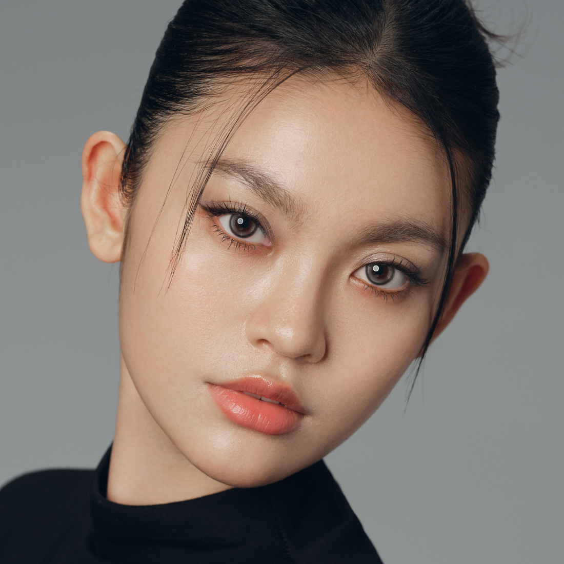 Breeze grey color contacts
