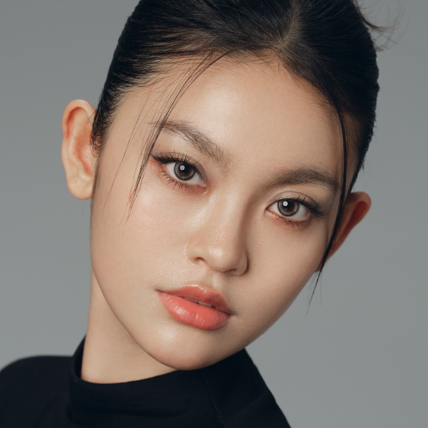 Breeze grey color contacts