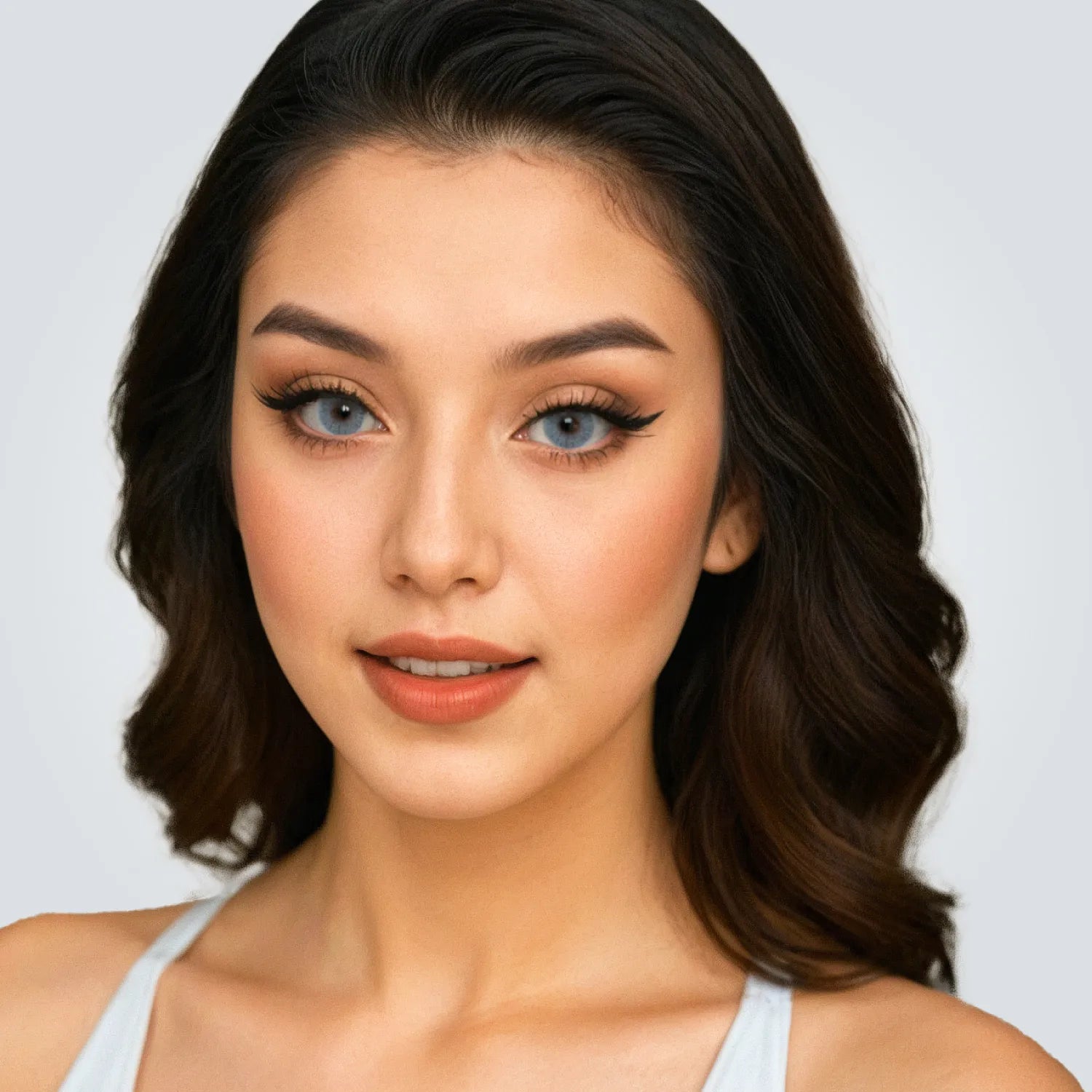 Crystal Blue blue color contacts