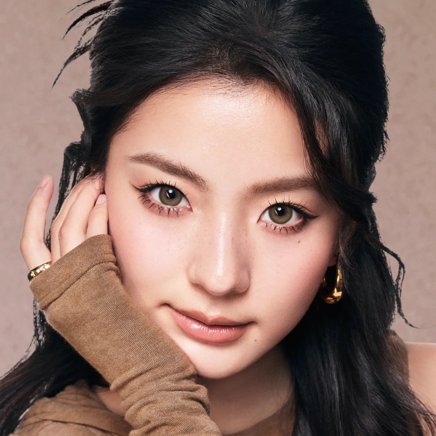 Fox Brown brown color contacts