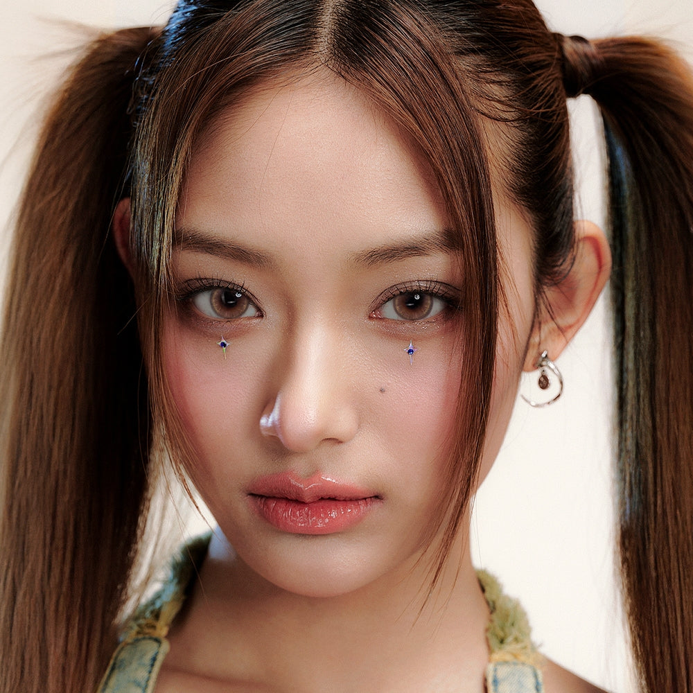 Jazz Lightyear brown color contacts