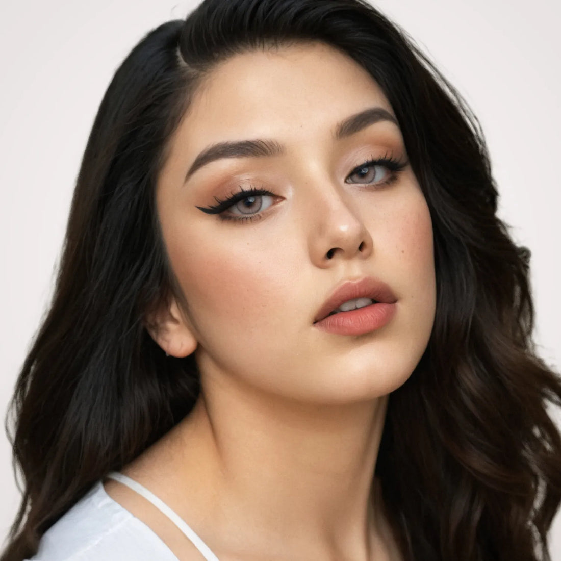 Roman Holiday brown color contacts