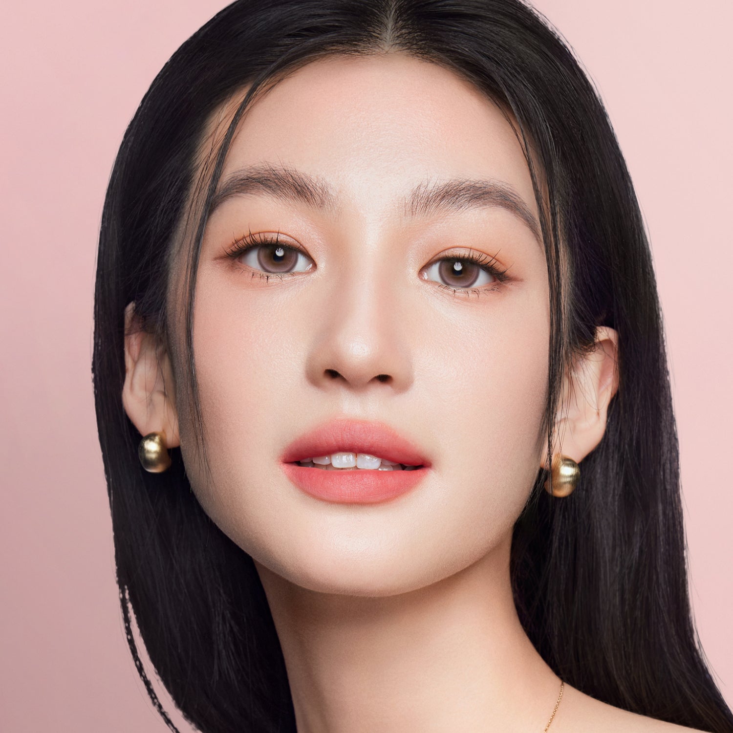 Strawberry Souffle pink color contacts