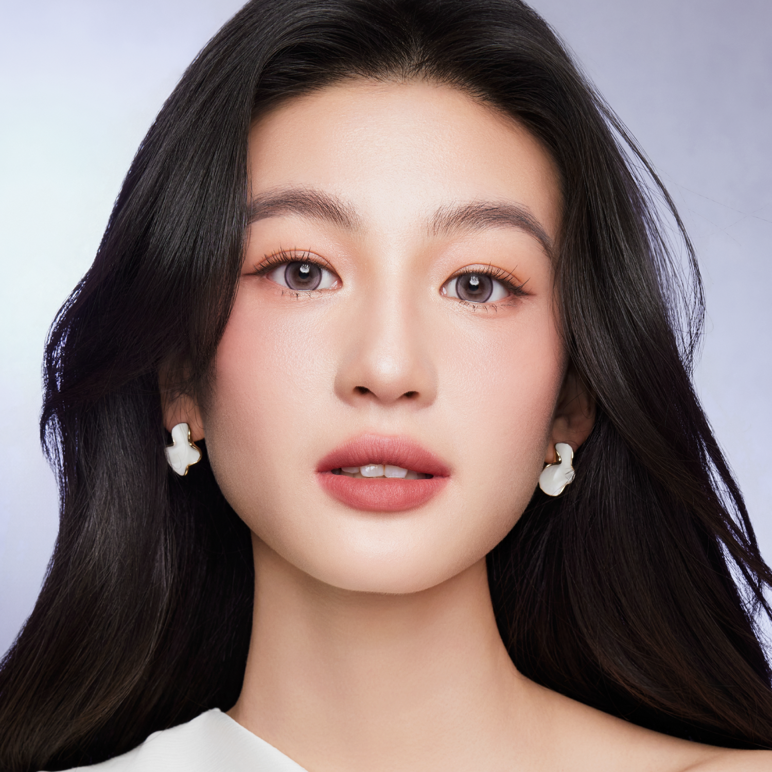 Wisterias Gray grey color contacts