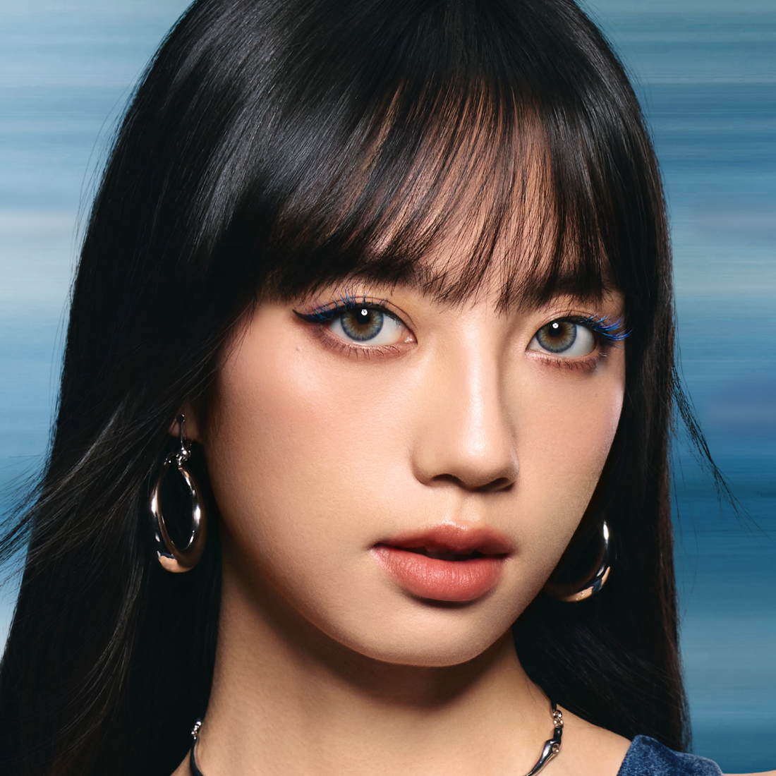 Tropical Blue blue color contacts
