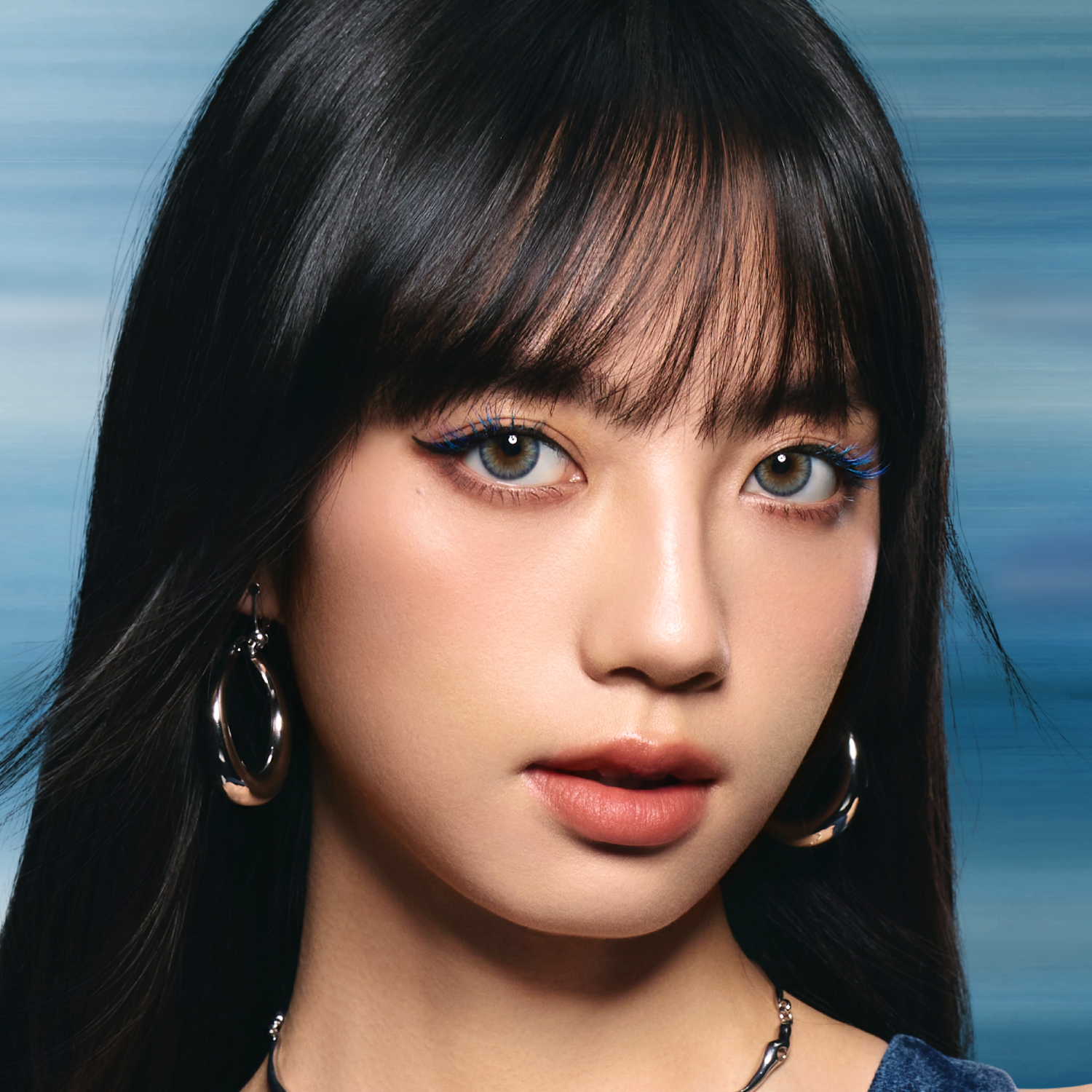 Tropical Blue blue color contacts